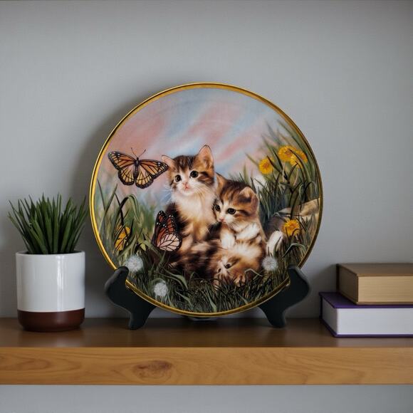 "CHASING BUTTERFLIES" Plate Artist Sprovach The Franklin Mint Kittens 8" - Picture 1 of 6